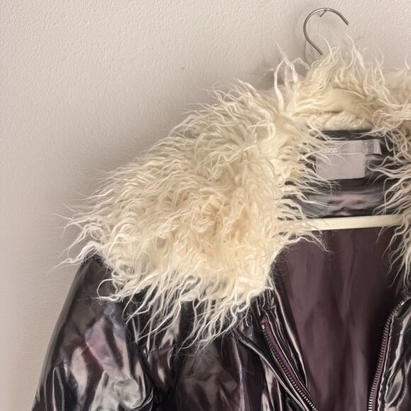 ASOS DESIGN Metallic Mongolian Faux Fur Padded Jacket – Size 0 - Picture 3 of 9